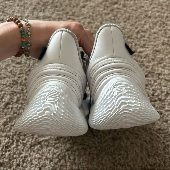 Under Armour Team Curry Flow 9 Basketball Shoes Navy/White Size Men's 7 W 8.5 - Picture 3 of 13